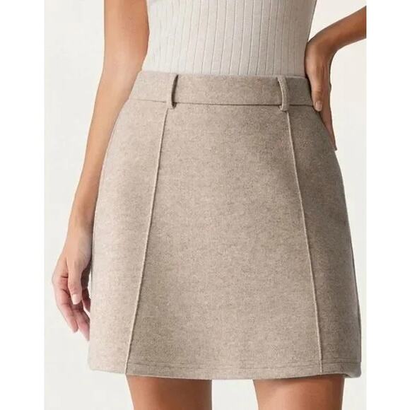 OGL Move CashSoft High Waisted A Line Mini Skirt Heather Oatmeal L NWT - Picture 6 of 6